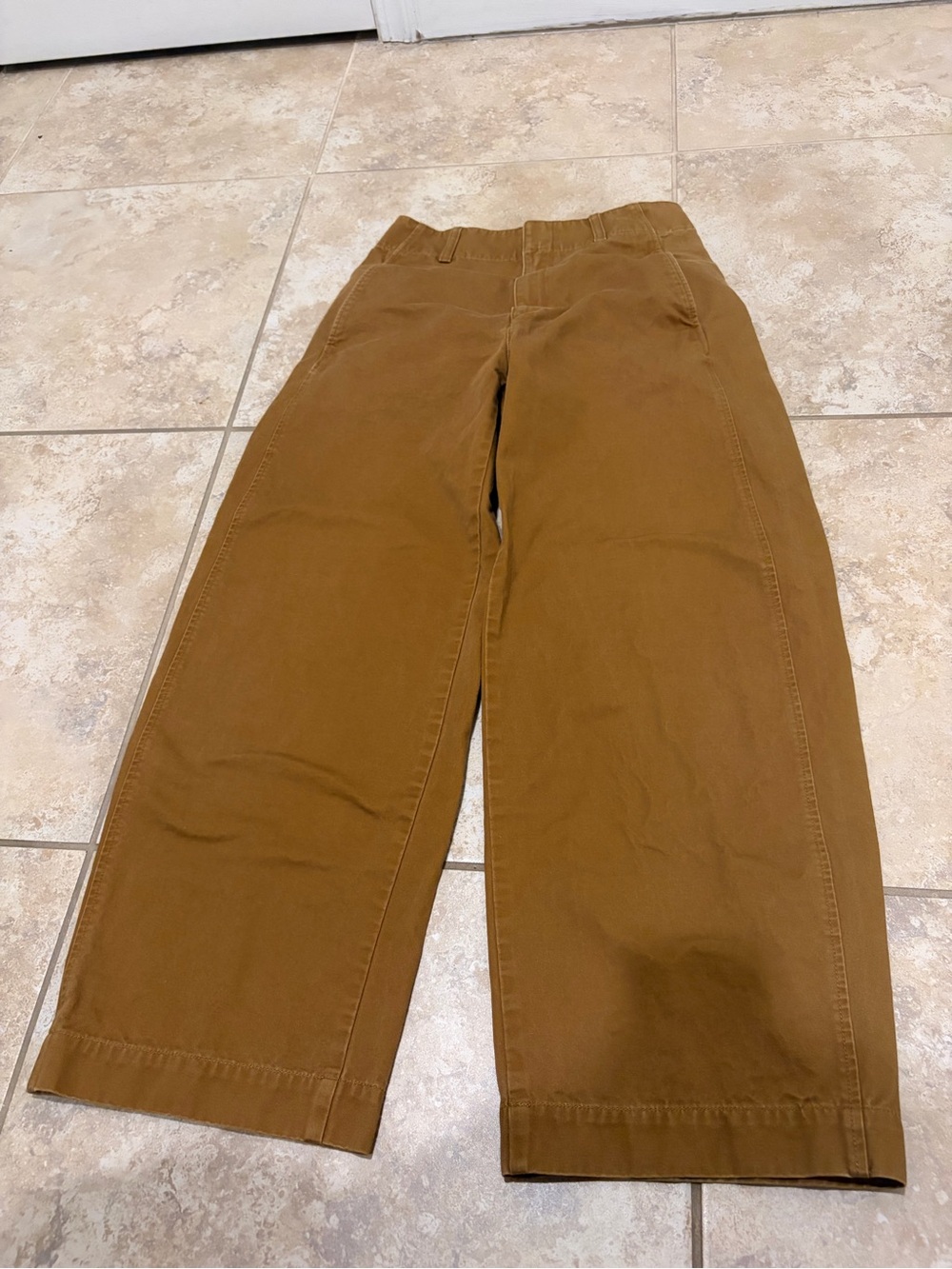 Uniqlo Wide-Leg Chinos in Camel Brown